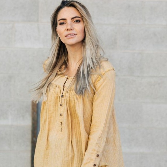 Meet your Posher, Mindy - Picture 2 of 4